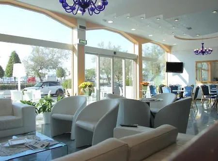 Massimo Otel