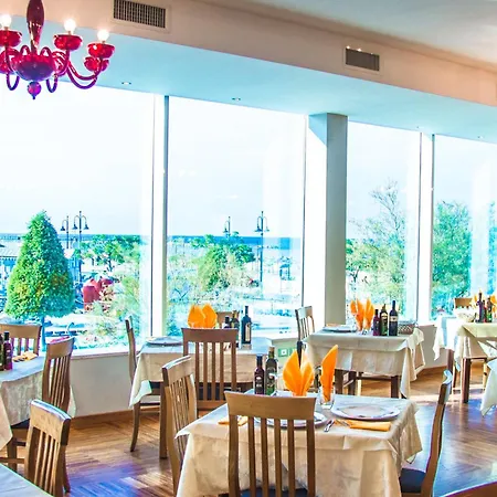 Massimo Hotel 3*